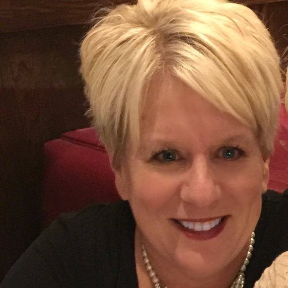 Meet your Posher, Kris - Picture 1 of 1